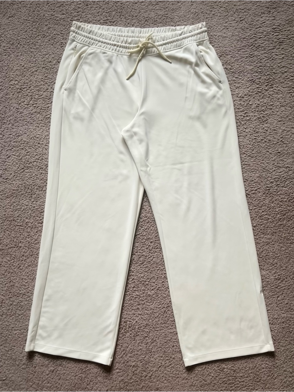 Athleta Seasoft Mid Rise Straight Pant Casual Travel Size XL in color Pearl